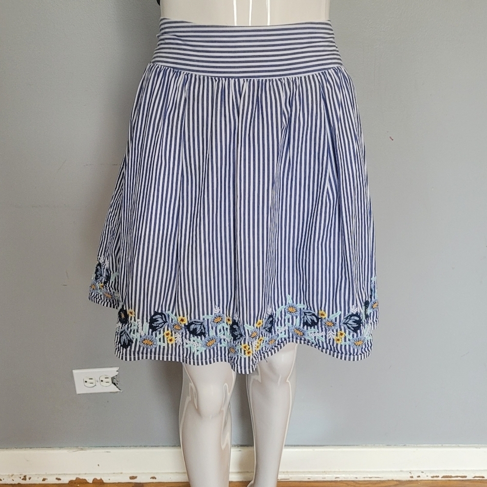Naf Naf Embroidered and Beaded Mini Skirt, VGUC, Size 2